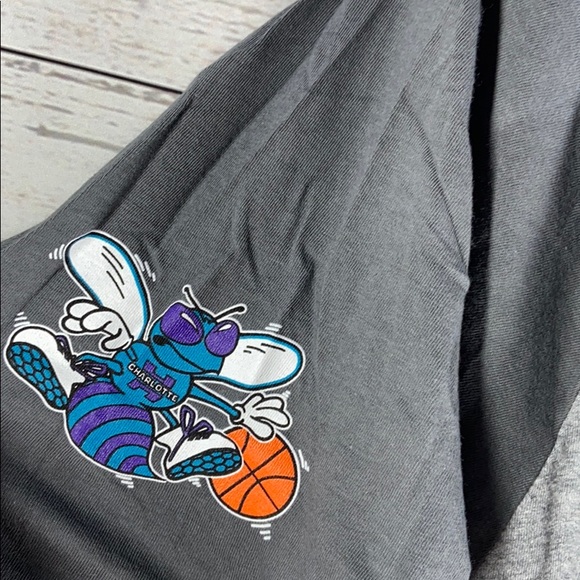 NBA Charlotte Hornets raglan tshirt 3/4 sleeve - Picture 3 of 4